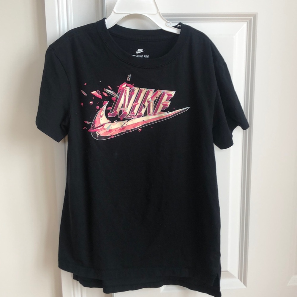 Nike girls tee